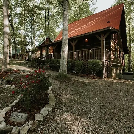 Southern Oak Cabin - Newly Remodeled - Close To All Attractions Sevierville Exterior photo