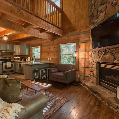 Southern Oak Cabin - Newly Remodeled - Close To All Attractions Sevierville Exterior photo