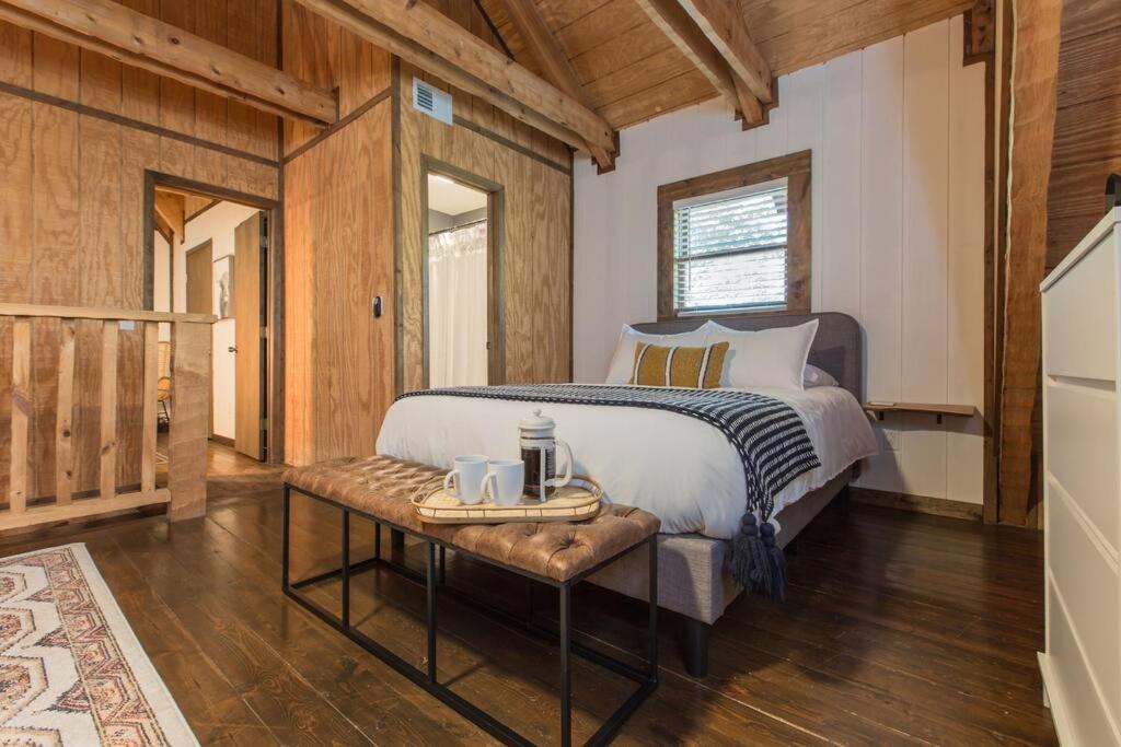 Southern Oak - Newly Remodeled - Close To Attractions Holiday home Sevierville